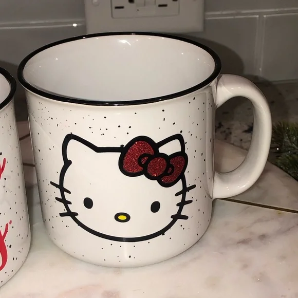 ✨NWT✨ Hello Kitty Sanrio Set of 2 Large Speckle Glitter Mugs - Picture 3 of 10